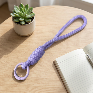 Porte-clés en acrylique personnalisés, imprimés holographiques ultraviolets, étanches, à bas prix, avec motifs de dessins animés - Product Image 4