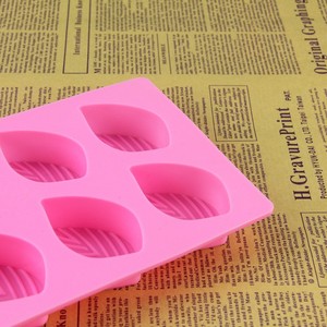 10-Cavity Leaf-Shaped Silicone Mold Disposable Easy-to-Clean In-Stock Baking Tool Soap/Pudding/Ice Tray Container Plaster Mold - Product Image 5