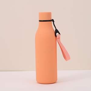 Botella Termo de Acero Inoxidable 304, Moderna, Recta, de Boca Pequeña, con Recubrimiento de Goma, para Deportes al Aire Libre - Product Image 6