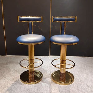 Los Taburetes de Bar de Lujo Combinan <span class=keywords><strong>Diseño</strong></span> Moderno y <span class=keywords><strong>Minimalista</strong></span> con Ajuste de Altura y Base Giratoria de 360 Grados - Product Image 2