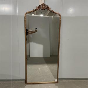 <span class=keywords><strong>Specchio</strong></span> Vintage in Stile Art Déco <span class=keywords><strong>con</strong></span> <span class=keywords><strong>Cornice</strong></span> Larga e Corona Ornamentale in Ferro Dorato Antico - Product Image 1