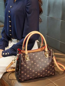 Borse di Lusso Firmate di Marchi Famosi, Borsette e Borse a Mano da Donna, Borsa di Lusso a Tracolla e da Viaggio per Donna - Product Image 5