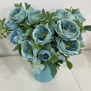กุหลาบประดิษฐ์สีฟ้า 12 ก้าน ตกแต่งโต๊ะในร่มและกลางแจ้ง สำหรับงานแต่งงาน - Product Image 1