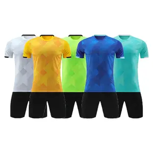 Nieuwste Op Maat Gemaakte Voetbalshirts Van Topkwaliteit Effen Voetbalkleding Snel Droog Voetbaluniform