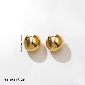 Pendientes Geométricos Unisex de Aro Hueco con Bolas Redondas, Chapados en Oro, de Acero Inoxidable Hipoalergénico, Estilo Vintage - Product Image 6