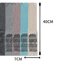 Chaussettes de yoga, pilates et barre antidérapantes en coton pour femmes, avec design personnalisé à bout ouvert et empreintes de silicone, à deux doigts libres