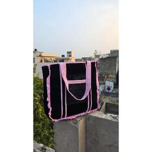 Sac de voyage matelassé en coton fait main, léger, intérieur spacieux, design durable avec impression traditionnelle, idéal pour les voyages - Product Image 6