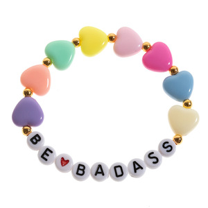 Bracelet élastique en perles acryliques bohèmes en forme de cœur de pêche pour femme PFT - Cadeau de mariage pour l'amitié - Product Image 1