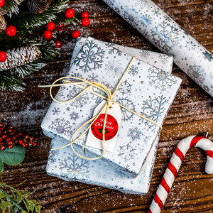 Snowflake <b>Pattern</b> Gift Wrapping <b>Paper</b> Double-Sided Coated Art <b>Paper</b> for Holiday Packaging 100GSM Roll Style - Product Image 1