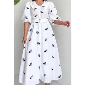 Robe trapèze blanche à col Peter Pan et imprimé floral, avec ceinture, taille naturelle, en tissu tissé respirant, pour usage quotidien décontracté - Product Image 5