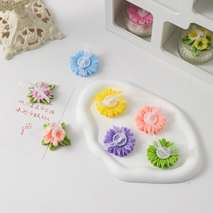 <span class=keywords><strong>Vela</strong></span> de aromaterapia DIY moderna Little Daisy <span class=keywords><strong>con</strong></span> cera en forma de flor de manzanilla para accesorios de tiro de Año Nuevo regalo del Día de San Valentín - Product Image 3