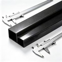 Tube carré en fibre de carbone brillant à haute rigidité, disponible en gros, usinable par CNC pour prototypes aérospatiaux