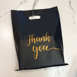 Bolsas de embalaje con asa troquelada de plástico impermeable impresas personalizadas de alta calidad para exposición de supermercado compras plegables negras - Product Image 4