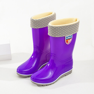 Bottes de pluie épaisses d'hiver pour femmes, chaussures de travail d'extérieur imperméables pour la cuisine, chaussures de nettoyage en caoutchouc, bottes imperméables - Product Image 3