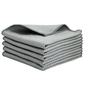 Serviette de nettoyage en microfibre 30x30cm à motif écailles de poisson – Sans peluches, séchage rapide, sans ourlet, réutilisable pour cuisine, salle de bain et balcon - Product Image 2