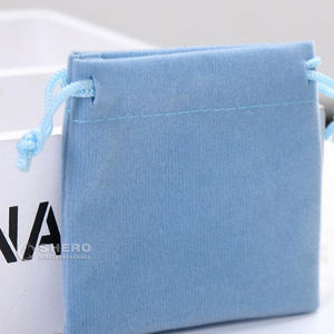 Bolsa de Lona para Joyería Fabricada en Fábrica, Bolsa de Terciopelo de Alta Calidad con Logotipo Personalizado, Bolsa de Regalo de Terciopelo y Cuero - Product Image 2