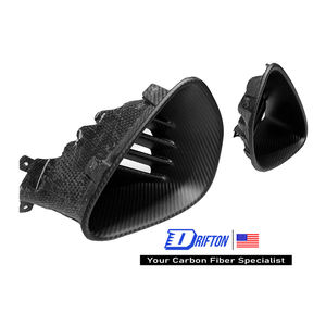 Rejillas de Ventilación Traseras de Fibra de Carbono Real para Lotus Emira - Product Image 2