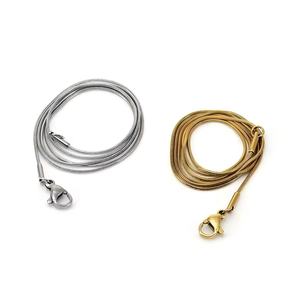 Cadena de Acero Inoxidable con Baño de Oro 18K, Joyería de Acero de Titanio con Diseño de Espina de Serpiente, Cadena a Juego, Joyería de Moda - Product Image 1