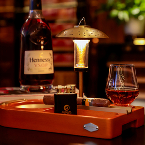 Juego de Accesorios para Cigarros de Lujo GUEVARA con Copas para Vino, Cenicero de Madera y Aleación de Zinc Clásico para Interiores o Exteriores - Product Image 2