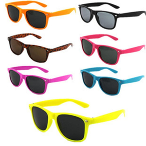 Gafas de Sol Clásicas de Plástico con Logotipo Impreso Personalizado, Venta al Por Mayor, Baratas, para Hombre y Mujer, Regalo Promocional para Fiestas - Product Image 6