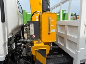 Nouveau <span class=keywords><strong>camion</strong></span> <span class=keywords><strong>benne</strong></span> minier <span class=keywords><strong>Isuzu</strong></span> 4x2 diesel Euro 3 avec moteur Weichai, boîte de vitesses FAST - Volant à gauche pour le levage et le transport de marchandises - Product Image 3