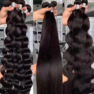 Vendeurs de paquets de cheveux indiens bruts naturels, vente <span class=keywords><strong>en</strong></span> gros de paquets de cheveux humains vierges alignés sur les cuticules armure, extension de cheveux humains bon marché - Product Image 1