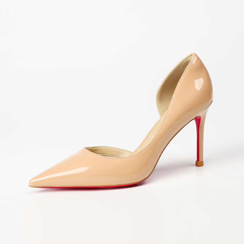 8 cm avec base intérieure rouge abricot nude et découpe latérale