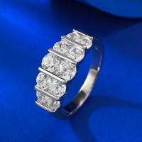 Bague demi-éternité à double rangée de zircons cubiques ronds en argent sterling 925 massif pour femme