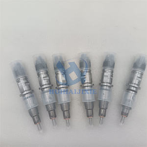 Injecteur de carburant diesel 6755-11-3100 0445120177 0445120369 0445120123 0460424255 5254261 pour excavatrices Pc200-10 Pc210-10 Pc240-11 - Product Image 1
