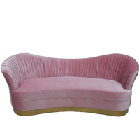 Canapé d'attente incurvé moderne en velours avec base dorée pour salon de beauté, spa, salon de coiffure, réception