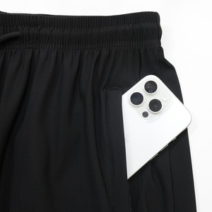 Shorts de sport ROKA pour hommes, style coréen, en satin, taille élastique, fonctionnels, rafraîchissants, extensibles, respirants, séchage rapide, pour la course à pied et la remise en forme - Product Image 4