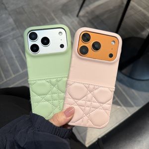 Étui de luxe matelassé antichoc pour iPhone 17 Pro Max 16/15/14/13 Pro <span class=keywords><strong>avec</strong></span> <span class=keywords><strong>porte</strong></span>-cartes et décorations métalliques de marque - Product Image 2