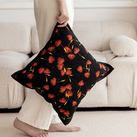 Housse de coussin brodée florale - Taie d'oreiller à motif floral avec bordure passepoilée - Housse décorative texturée pour canapé-lit