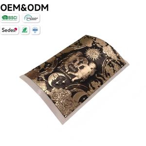 Etiquetas Adhesivas Personalizadas en Negro y Dorado con Relieve Epóxico, Diseño Curvo <span class=keywords><strong>de</strong></span> Eros, Querubín, Celestial - Product Image 1