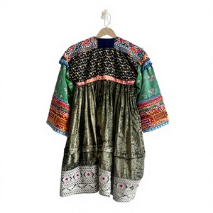 Vestido Tradicional Hmong Bordado con Flores Bohemias, de Terciopelo Ecológico, para Mujer, Estilo Miao, Hecho a Mano con Cuentas - Product Image 4