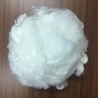 1,2 Denier 32mm Semi-opaco Fibra cortada de poliéster blanco óptico Grado reciclado para rellenar hormigón Spinning