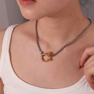 Collier Papillon Bleu en Acier Inoxydable Plaqué Or 18K avec Chaîne à Maillons Respirants Moderne – Gestionnaire de <span class=keywords><strong>Compte</strong></span> Dédié Proactif - Product Image 2