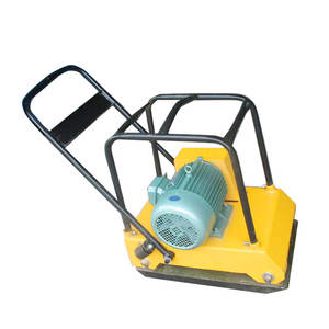 آلة ضغط اهتزاز لضغط الأساس صفيحة مسطحة تعمل بالبنزين يتم دفعها يدويًا - Product Image 5