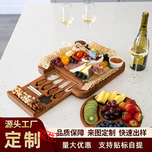 Juego de Tabla de Quesos de Bambú Extensible con Cuchillo y Tenedor Multifuncional para Picnic y Uso al Aire Libre - Product Image 5