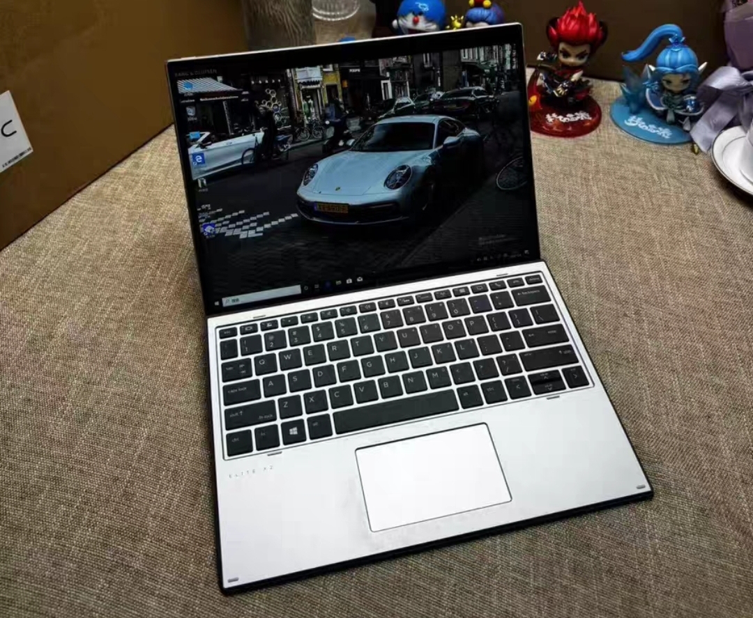 Detachable-2-in-1-Laptop-Elite