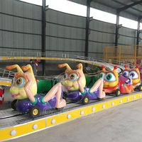 Manèges d'attractions personnalisés pour enfants jeux de voiture d'escalade mini navette électrique à double voie manèges en train