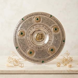 Trofeo de Fútbol de Resina de las Cinco Ligas Mayoras de la <span class=keywords><strong>Bundesliga</strong></span> Europea, Escultura de la <span class=keywords><strong>Copa</strong></span> de la Liga de Campeones, Figura Coleccionable, Modelo de Recuerdo Navideño - Product Image 4