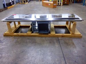 Bar à salade glacée commercial à refroidissement statique avec plateau de service froid intégré - Product Image 4