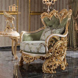 Ensemble de canapés européens classiques de luxe sculptés à la main avec revêtement en tissu rembourré en éponge pour le salon d'un appartement - Product Image 3