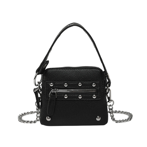 Retro Punk Nietenverzierte Y2K Influencer-Style Mini Reißverschluss-Tasche mit Mehreren Fächern Tragbare Halskette Umhängetasche Geldbörse - Product Image 4