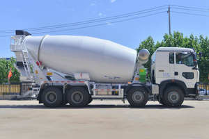 Camion malaxeur à béton SINO TRUCK HOWO 10CBM - Product Image 2