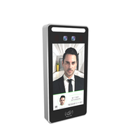 NAT Terminal de présence avec reconnaissance faciale de la température des autobus scolaires de 7 pouces avec scanner de carte d'identité