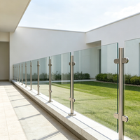 Poteau de clôture en verre en acier inoxydable antirouille personnalisé OEM ODM, balustrade en verre, main courante pour patio arrière-cour