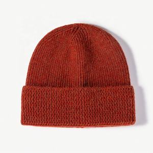 Bonnet tricoté d'hiver pour hommes en gros Bonnet promotionnel pas cher pour les sports de plein air avec broderie 3D pour le cyclisme - Product Image 4
