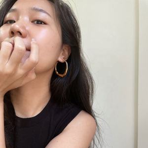 ต่างหูแฟชั่นผู้หญิงสไตล์ยุโรป-อเมริกัน ดีไซน์ผีเสื้อทรงเรขาคณิต ขนาดใหญ่ ไม่สมมาตร ชุบทอง/เงิน - Product Image 3